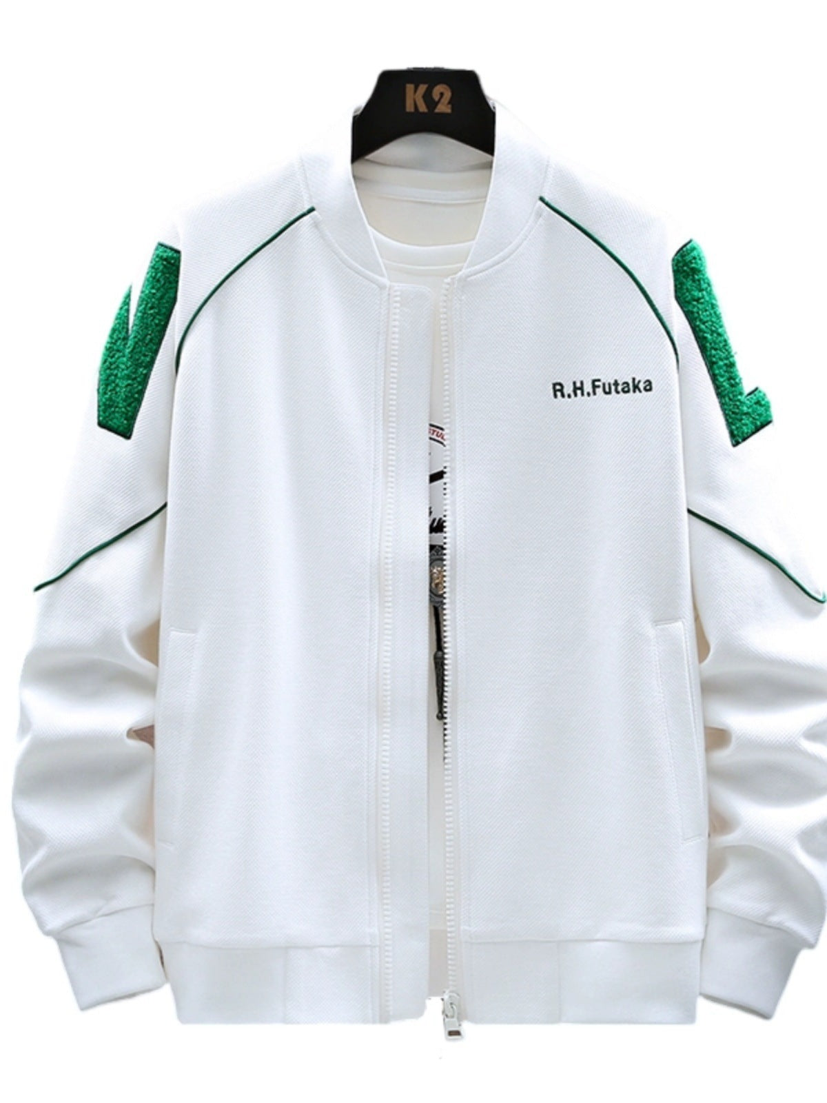 Haftowany dres rekreacyjny