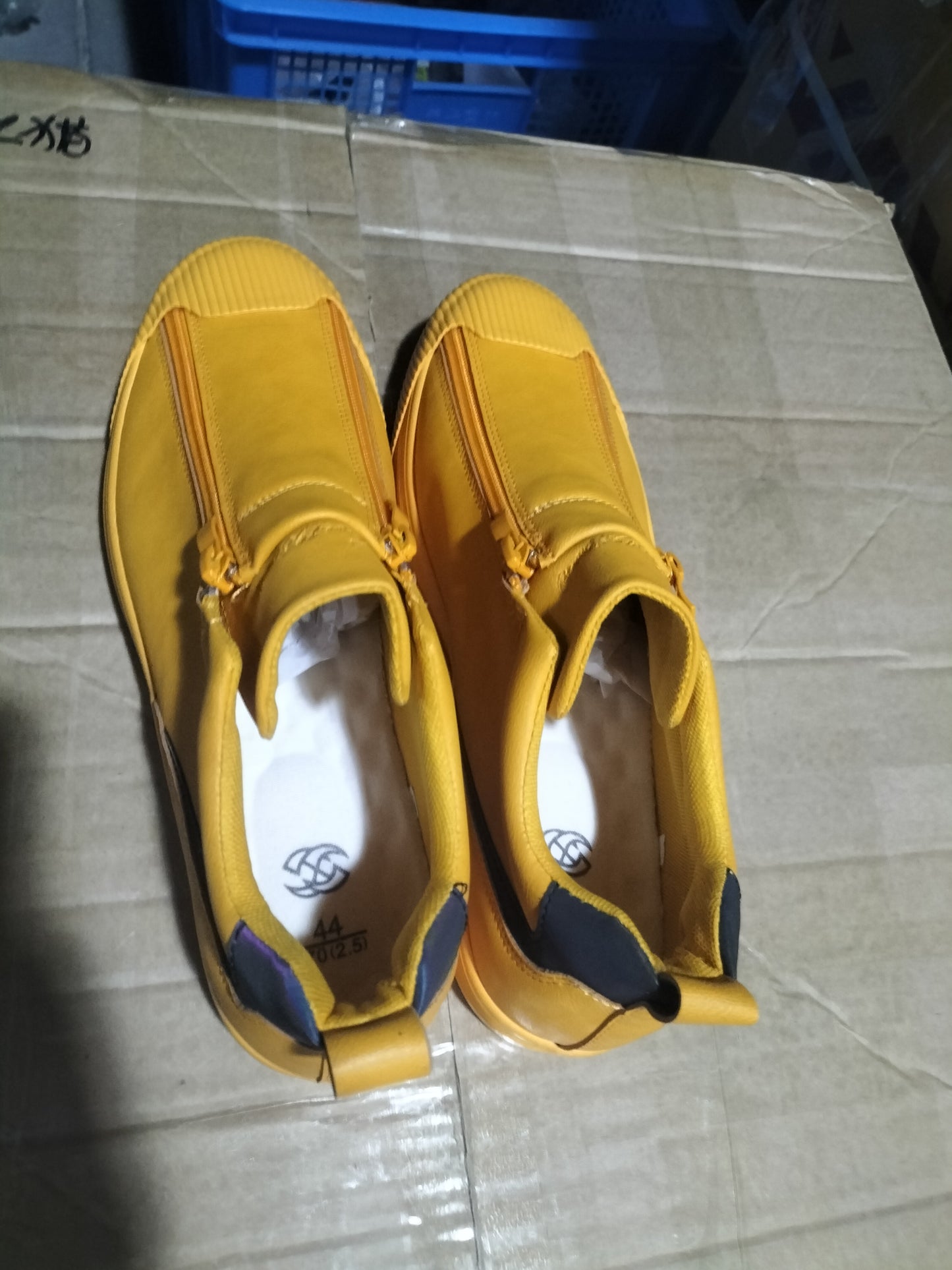 Męskie, codzienne trampki zapinane na suwak