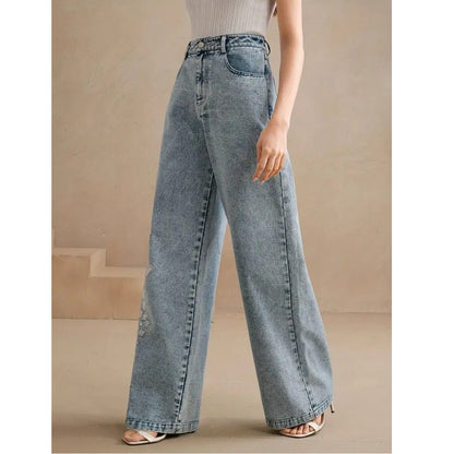 Plus Size Embroidered Stretch Jeans