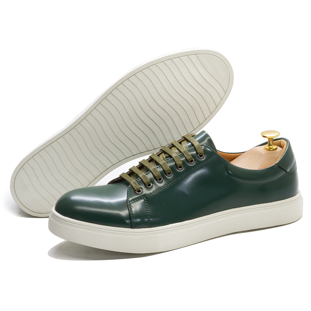 Luksusowe lakierowane trampki