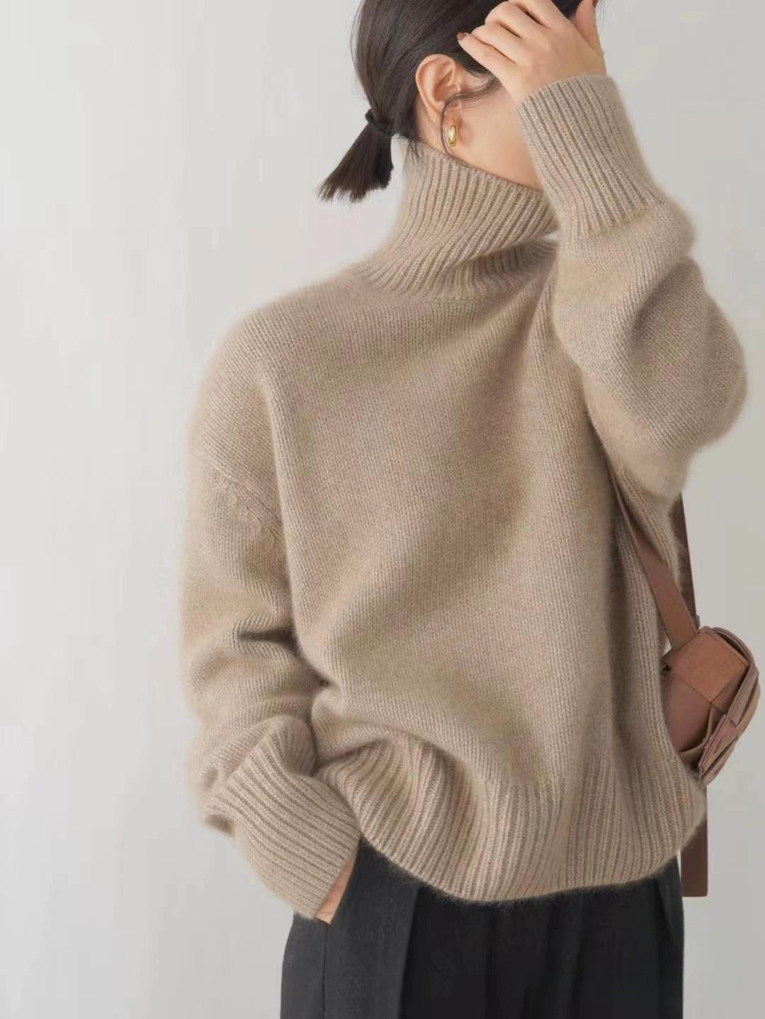 Thick Turtleneck Cashmere Sweater