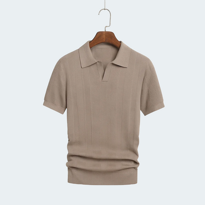 Luźna koszulka polo w paski z dekoltem