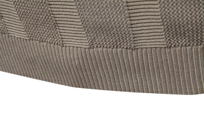 Luźna koszulka polo w paski z dekoltem