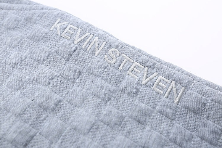 Luźne spodnie dzianinowe w kratkę